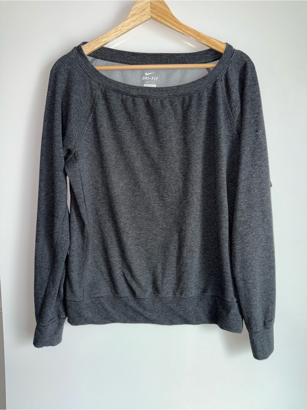 Nike Women's Dark Gray Dri-FIT Pullover Sweatshirt